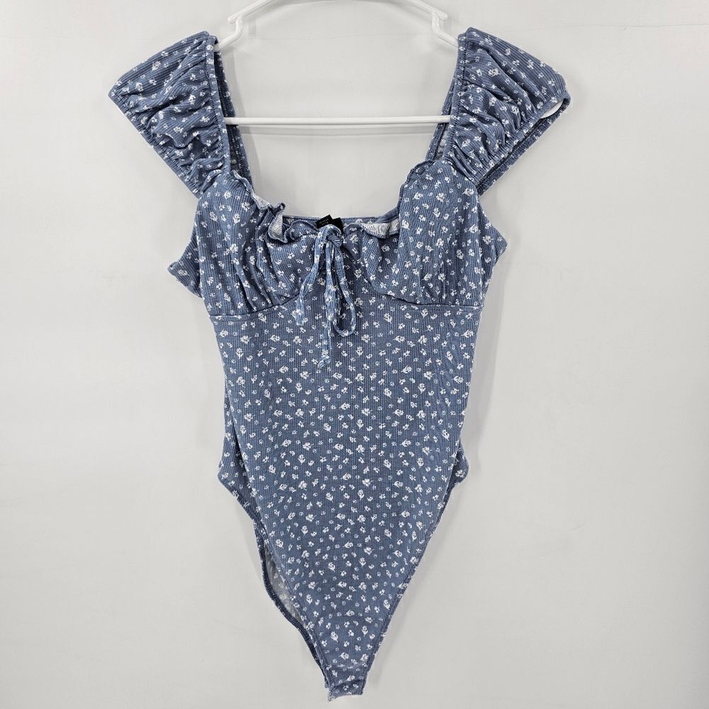 Wild fable bodysuit floral flowers blue small summer